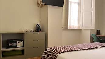 Casa do Bairro by Shiadu