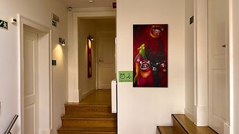 Casa do Bairro by Shiadu