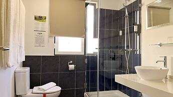 Casa do Bairro by Shiadu