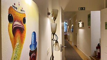 Casa do Bairro by Shiadu