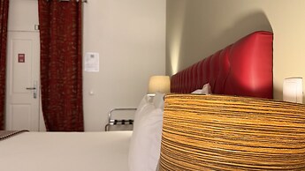 Casa do Bairro by Shiadu