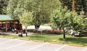 Crystal Springs Lodge