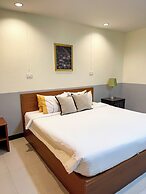 Rafael Mansion Bangkok Aiport