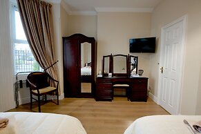 Cul-Erg House & Kitchen