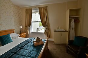 Cul-Erg House & Kitchen