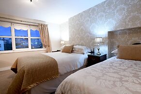 Cul-Erg House & Kitchen