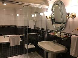 Charming City Sungshan Hotel