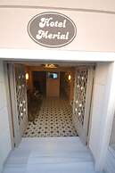 Merial Hotel