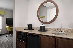 Hampton Inn & Suites Durham/North I-85