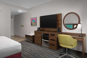 Hampton Inn & Suites Durham/North I-85
