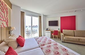 Universal Hotel Perla