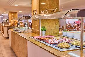 Universal Hotel Perla