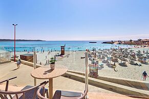 Universal Hotel Perla