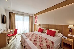 Universal Hotel Perla