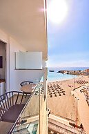 Universal Hotel Perla