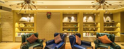 Grand Dragon Hotel
