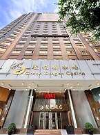 Grand Dragon Hotel