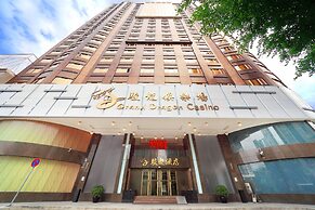 Grand Dragon Hotel