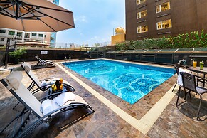 Grand Dragon Hotel