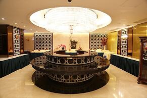 Grand Dragon Hotel