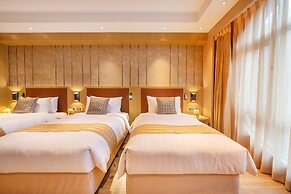Grand Dragon Hotel