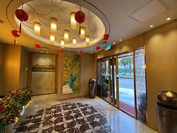 Grand Dragon Hotel