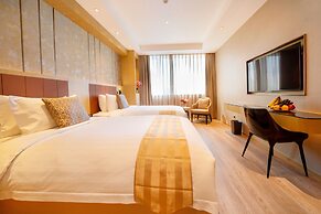 Grand Dragon Hotel