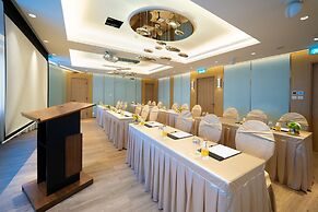 Grand Dragon Hotel