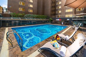 Grand Dragon Hotel