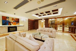 Grand Dragon Hotel