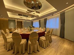 Grand Dragon Hotel