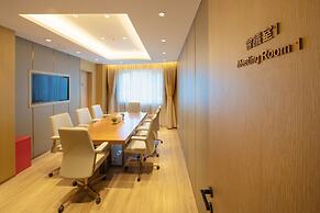 Grand Dragon Hotel