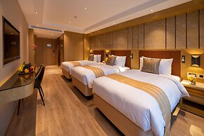 Grand Dragon Hotel