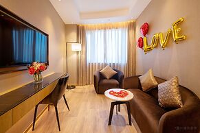 Grand Dragon Hotel