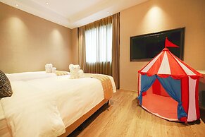Grand Dragon Hotel