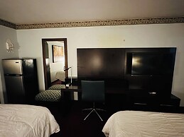 The Executive Inn & Suites