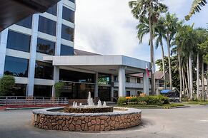 The Ritz Hotel at Garden Oases