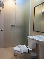 The Ritz Hotel at Garden Oases