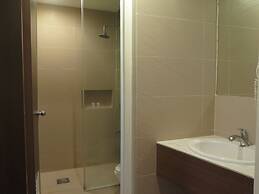 The Ritz Hotel at Garden Oases