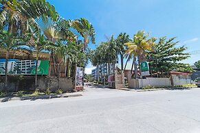 The Ritz Hotel at Garden Oases