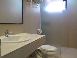 The Ritz Hotel at Garden Oases