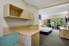 Kingfisher Bay Resort