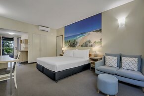 Kingfisher Bay Resort