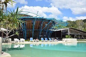 Kingfisher Bay Resort