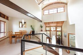 Kingfisher Bay Resort