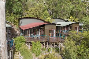 Kingfisher Bay Resort