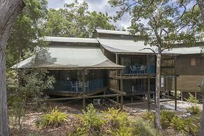 Kingfisher Bay Resort