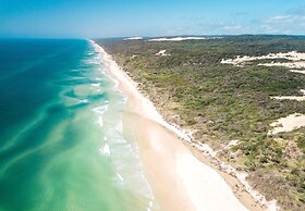 Kingfisher Bay Resort