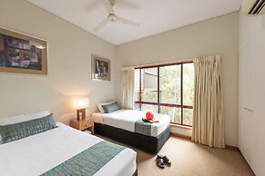 Kingfisher Bay Resort