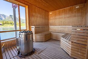 Nyvågar Rorbuhotell  - by Classic Norway Hotels